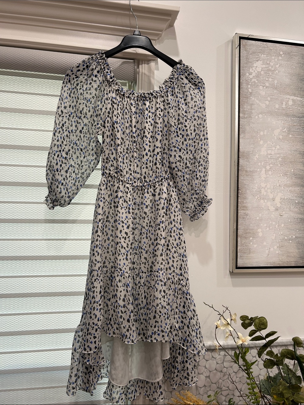 Diane Von Furstenberg Light Blue  and Navy Printed Chit High-Low Dress size 6